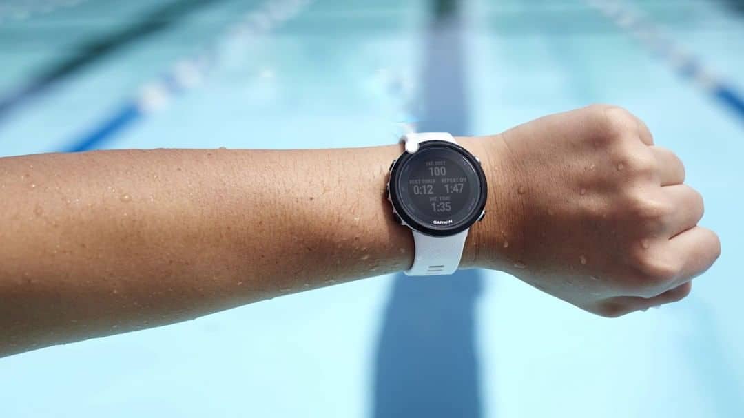 Limit the SmartWatch to Direct Contact with Water